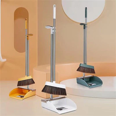 Balai avec dents de pelle à poussière